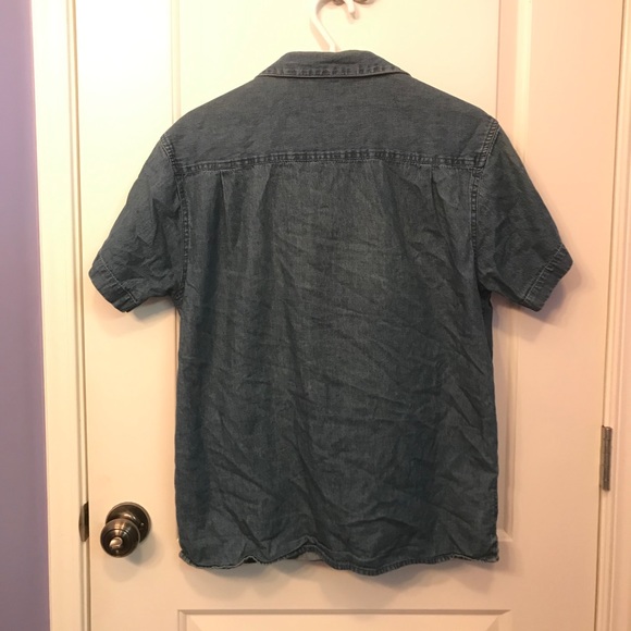 Worn shirt with jean look - Picture 2 of 4